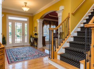 390 Brook Cir, Roswell, GA 30075