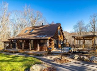 24 Alexander Rd, Colchester, CT 06415