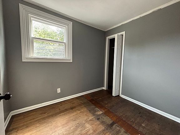 3rd image of 4 Ohio Ave
