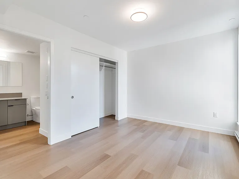 1490 W 32nd Ave — Photo 40