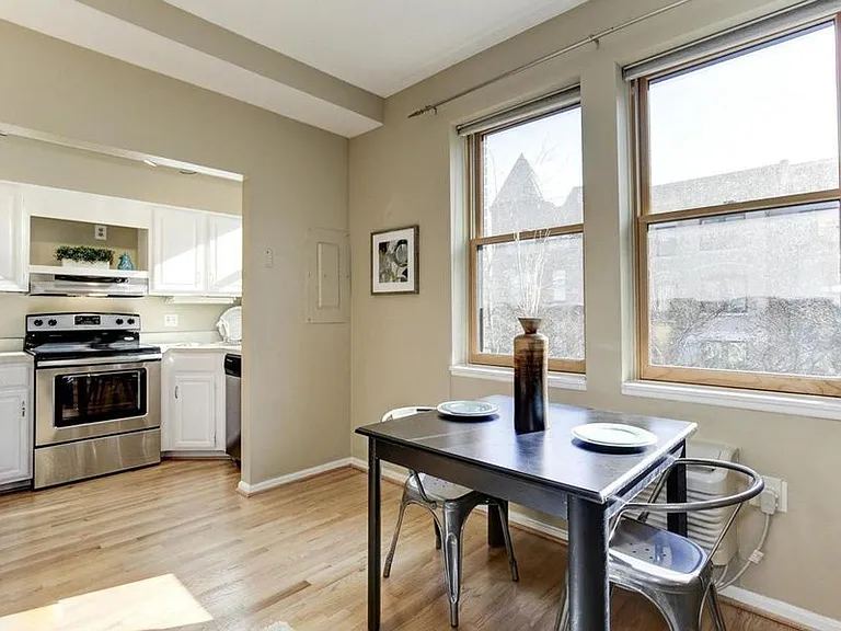 1811 Vernon St NW #201 — Photo 5