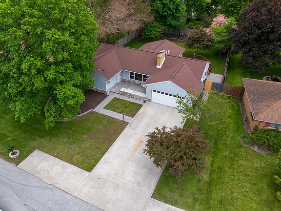 5th image of 122 Boyd Cir