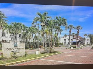 9425 Fontainebleau Blvd APT 103, Miami, FL 33172