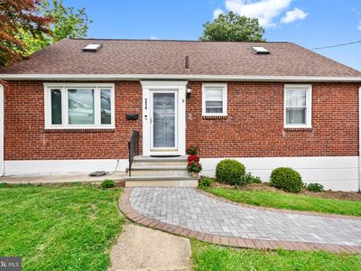 214 S Sproul Rd, Broomall, PA, 19008