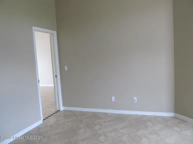 986 Fostoria Dr — Photo 22
