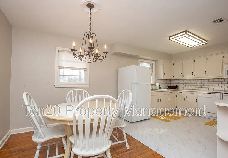 4264 Yates Dr — Photo 5