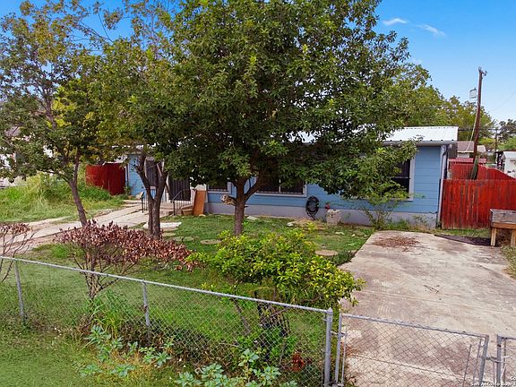 2nd image of 243 W Palfrey