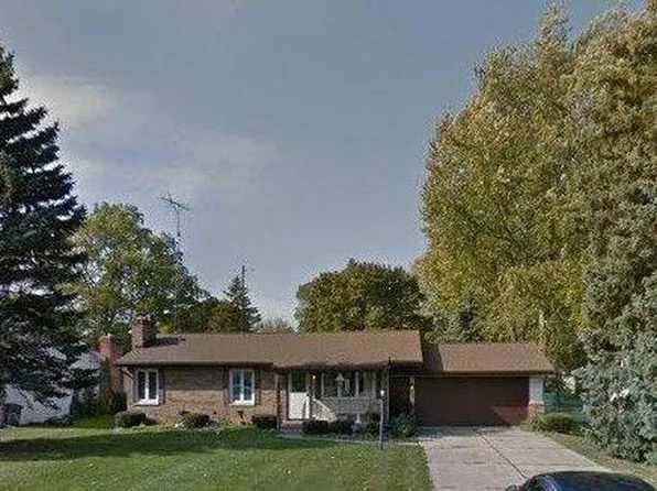 3344 Hammerberg Rd, Flint, MI 48507