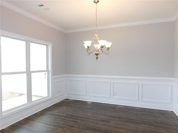 4th image of 1340 Lee Road 260