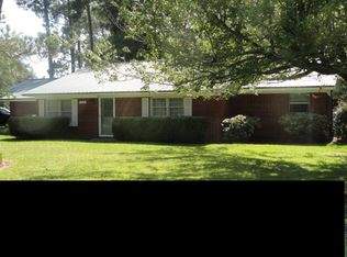 209 Rogers St, Jesup, GA 31545