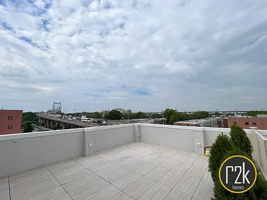 Rented by Realty 2000 Corp | media 29