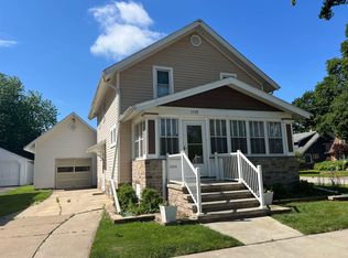 1115 W 5th St, Appleton, WI 54914