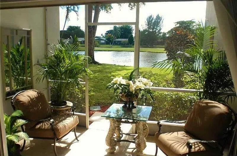 2 bed, $1,899 — Photo 2