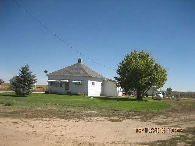 2464 County Road 47 — Photo 2