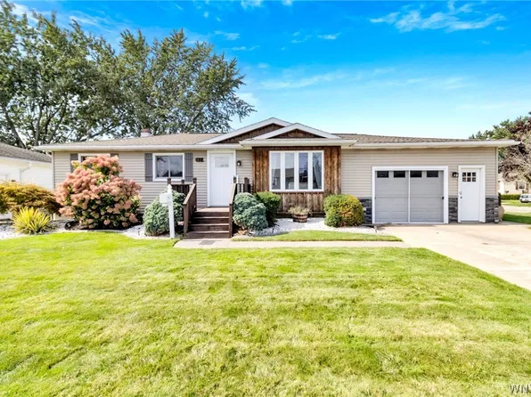 132 Towers Blvd, Buffalo, NY 14227