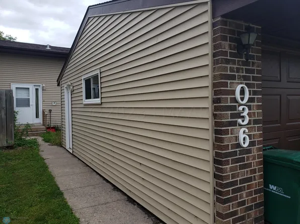 1036 1st St S, Wahpeton, ND 58075