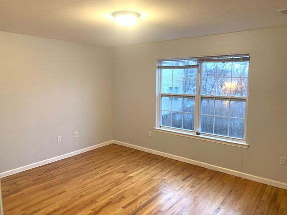 5th image of 200 Jelliff Ave