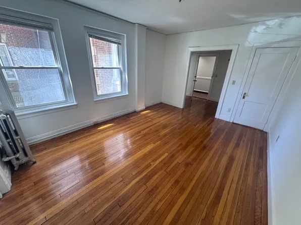 7 Craigie Cir, Cambridge, MA