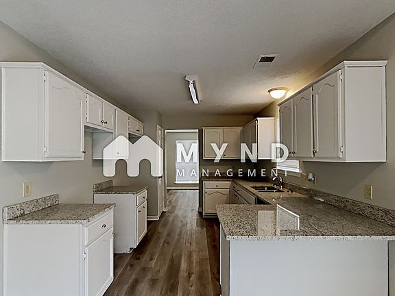 3rd image of 6287 Farm Hill Dr