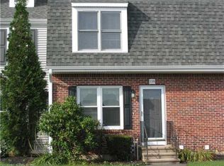 118 Meetinghouse Ln #118, Wallingford, CT 06492