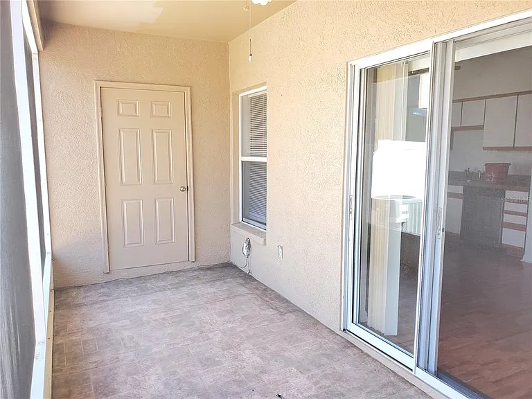 1411 Sedgwick Dr — Photo 15