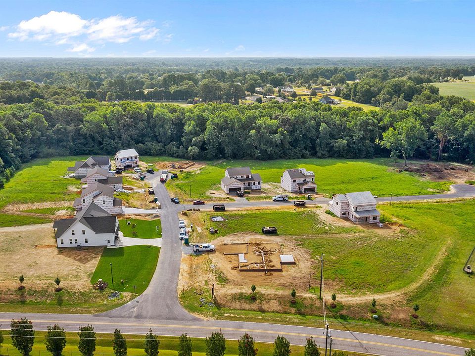 1st image of 105 Woodbark Cv