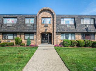 439 Ridge Rd APT 19, Lyndhurst, NJ 07071