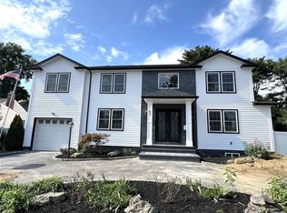 42 Cambria Rd, Syosset, NY 11791