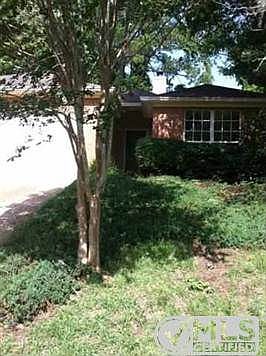 1st image of 1720 Riverbirch Holw