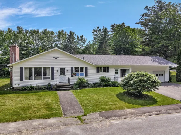 8 Rockwood Road, Augusta, ME 04330
