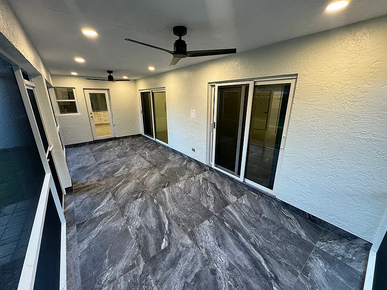 1327 Lake Breeze Dr — Photo 18