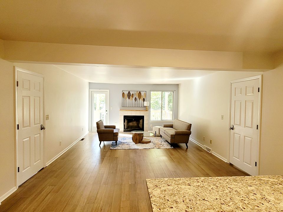 Welcome home! Clean, elegant, bright, shared living room.