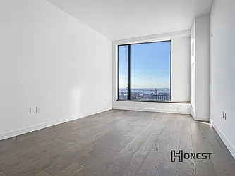 11 Hoyt Street, #29L