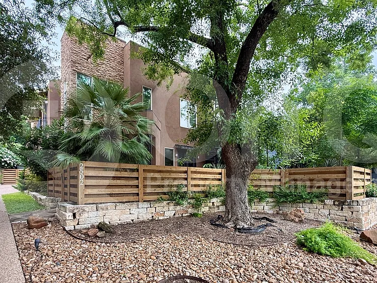 2502 Kinney Rd #A — Photo 31
