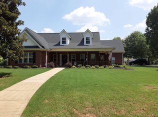 101 Horseshoe Cir, Alabaster, AL 35007