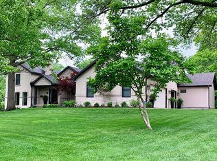 11 Bingham Rd, Columbia, MO 65203