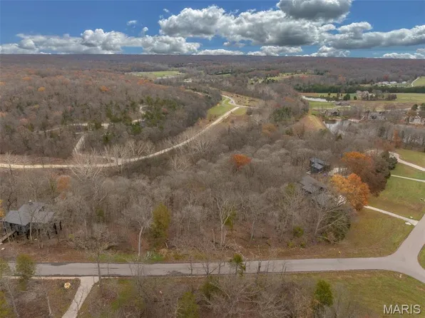 2802 Tyrol Ridge Dr, Wright City, MO 63390