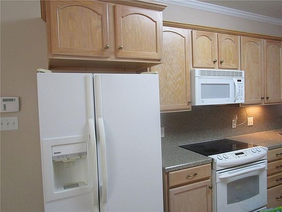 5th image of 109 Aloys Cir