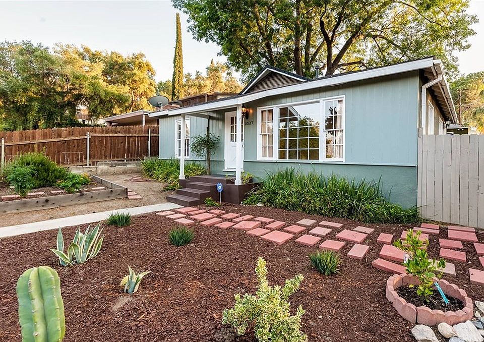 1st image of 10677 Vanora Dr