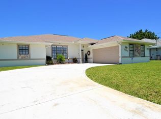 11695 Claremont Dr, Pt Charlotte, FL 33981