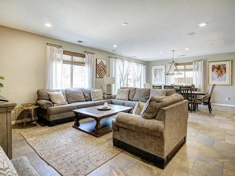 Edington Dr — Photo 30