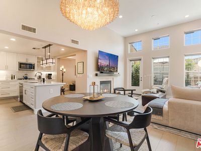 12975 Agustin Pl APT 440, Playa Vista, CA, 90094