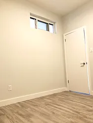 Rented by Realty 2000 Associates Ltd