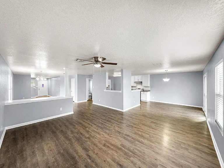 7815 Horse Holw — Photo 11