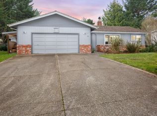 256 NE 56th Ct, Newport, OR 97365
