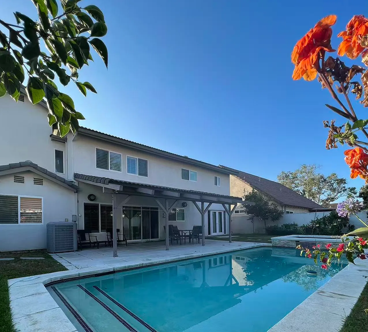 5 bed, 3214 sqft, $6,000 — Photo 3