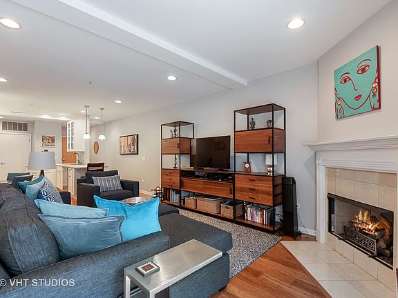 3rd image of 1415 Sherman Ave APT 205