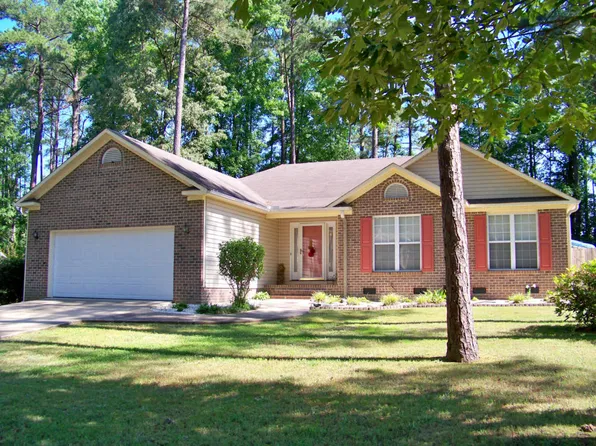 6 Dogwood Pl, Whispering Pines, NC 28327