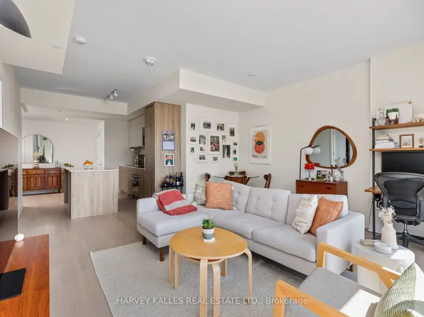 840 Saint Clair Ave W, Toronto, ON