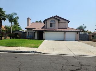 1039 N Evaline Ct, Rialto, CA 92376